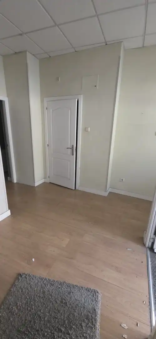Habitación de Local en venta en Pinto con Aire acondicionado