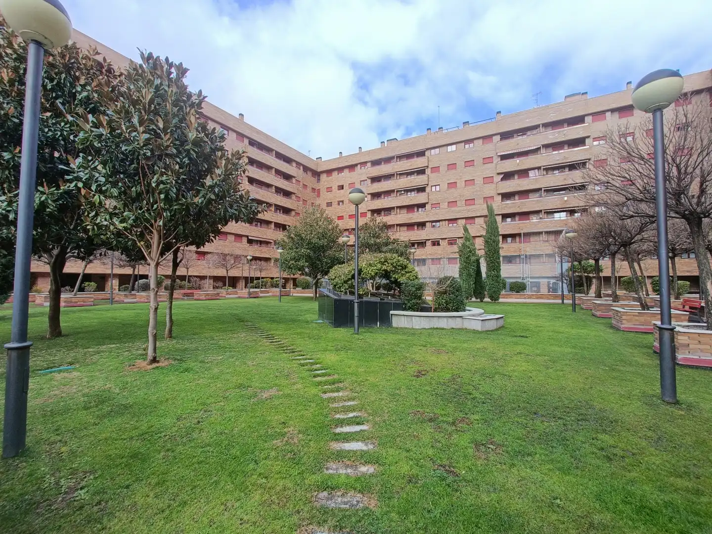 Vista exterior de Piso en venta en Seseña con Calefacción, Parquet y Terraza