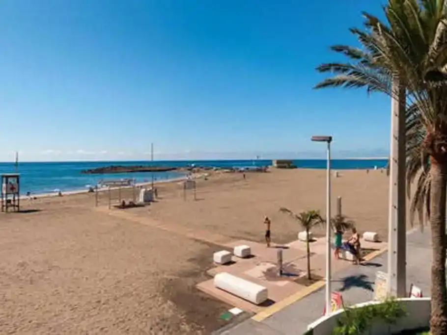 Außenansicht von Maisonette zur Miete in San Bartolomé de Tirajana mit Klimaanlage, Schwimmbad und Möbliert