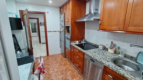 VENTA  PISO  DE TRES DORMITORIOS Y PATIO EN  III MILENIO, immagine 5