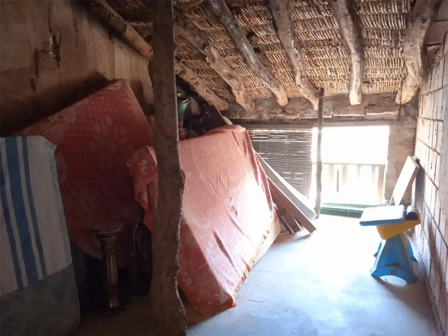 Piso en venta en Mazaleón con Amueblado y Balcón
