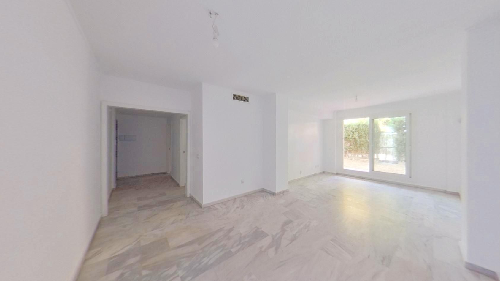 Pis en venda en Marbella amb Aire condicionat, Jardí privat i Terrassa