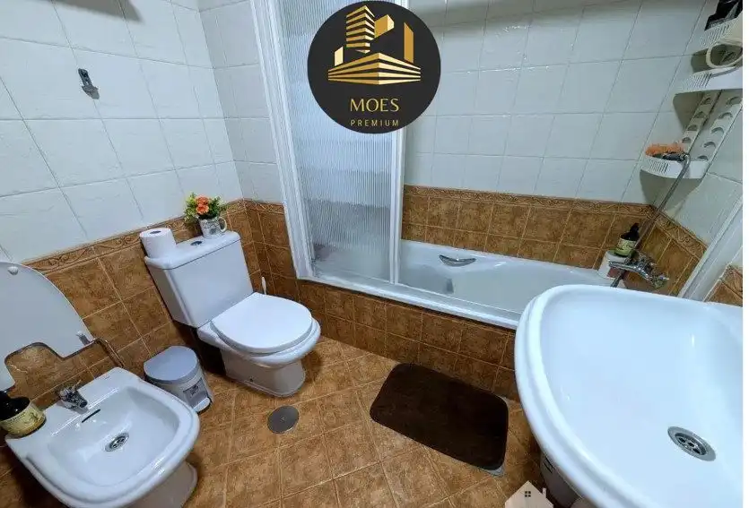 Bany de Pis en venda en Linares amb Aire condicionat, Calefacció i Parquet