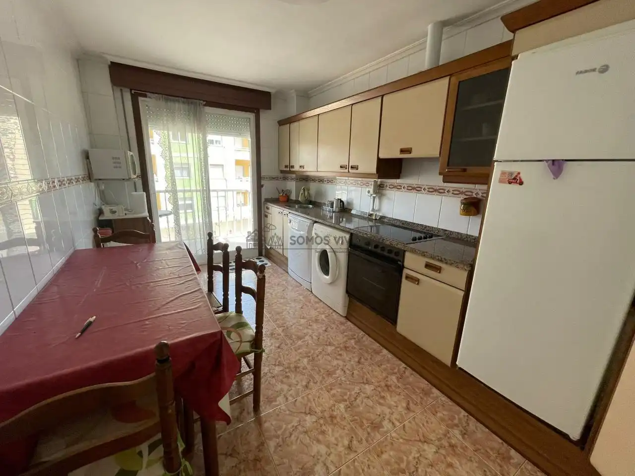 Cocina de Piso de alquiler en Ourense Capital  con Calefacción y Amueblado