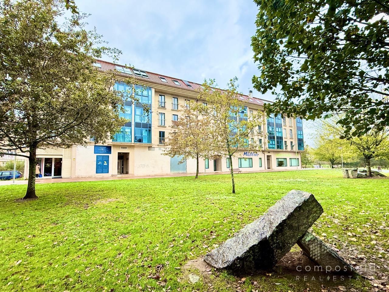 Vista exterior de Àtic de lloguer en Ames amb Calefacció