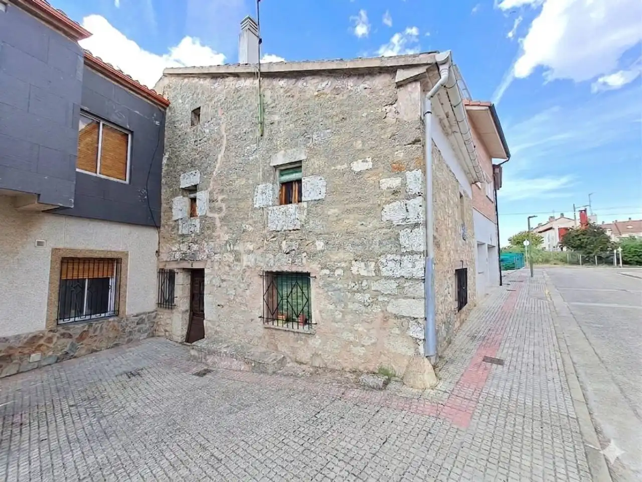 Exterior view of Houses for sale in Burgos