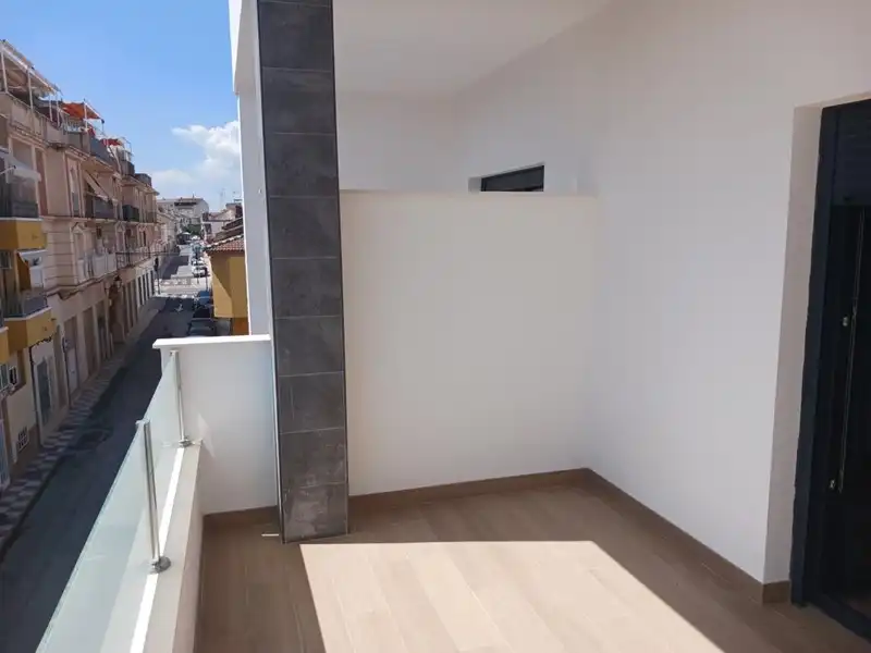 Terrassa de Pis en venda en Churriana de la Vega amb Parquet, Terrassa i Traster