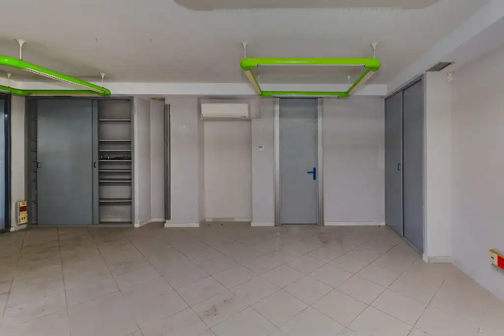 Geschaftsraum zur Miete in Almería