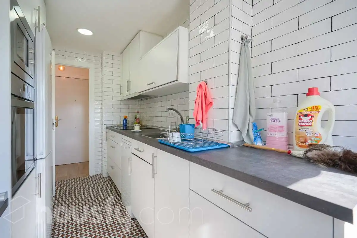 Cocina de Piso en venta en Madrid con Calefacción, Terraza y Trastero