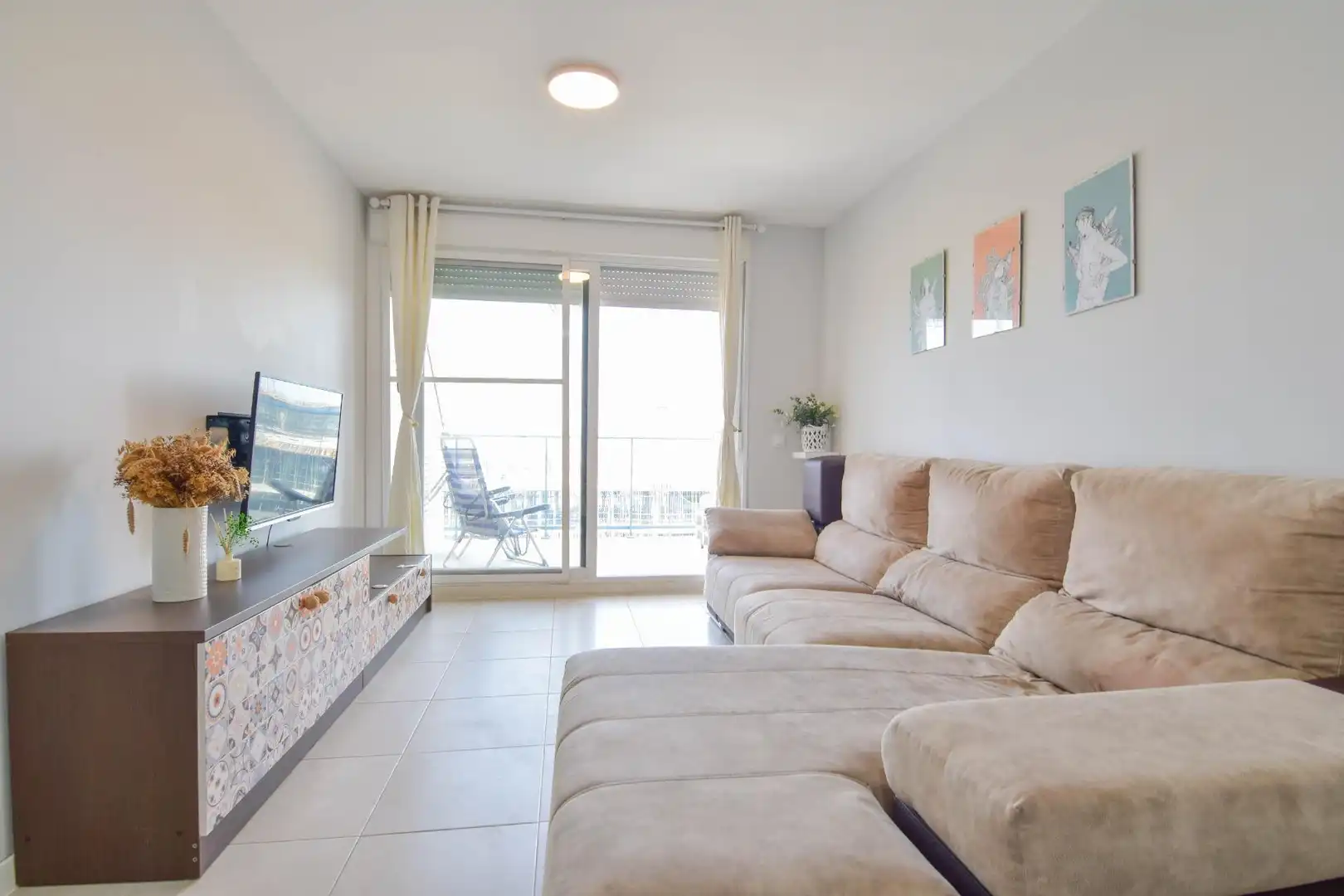 Sala d'estar de Apartament de lloguer en El Puig de Santa Maria amb Aire condicionat, Calefacció i Terrassa
