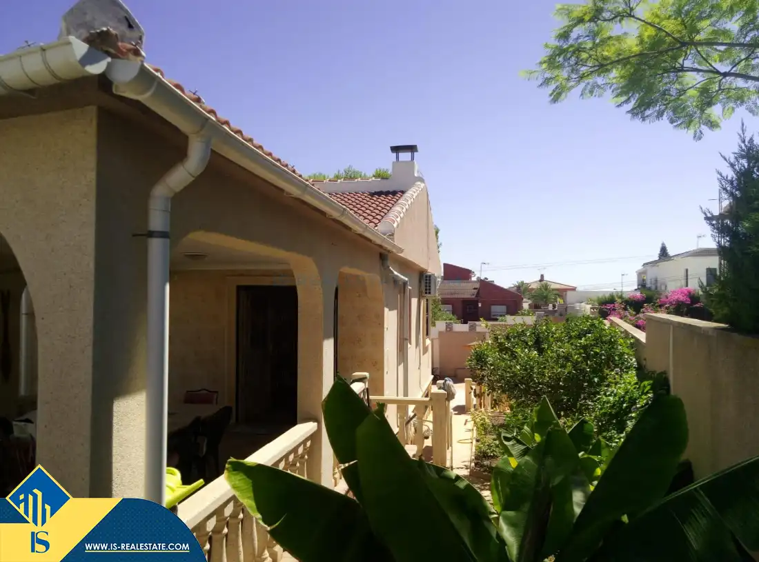Chalet con piscina en venta en Los Balcones - Los Altos, imagen 30