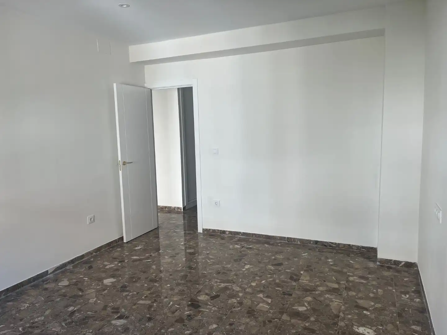 Appartamento con ascensore in affitto a Guadalema 5, imagen 17