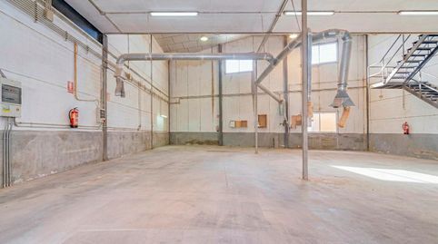 Gran Nave Industrial en Albolote con Instalación de Carpintería Operativa, imagen 4