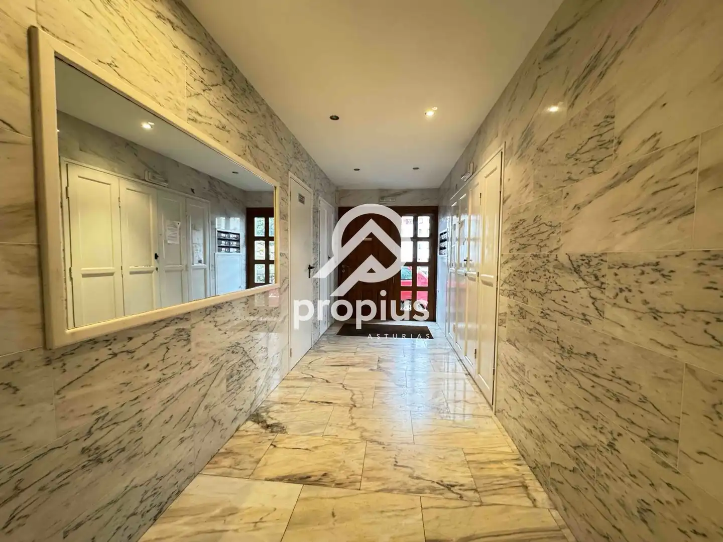 Piso en venta en Llanes con Calefacción, Parquet y Trastero