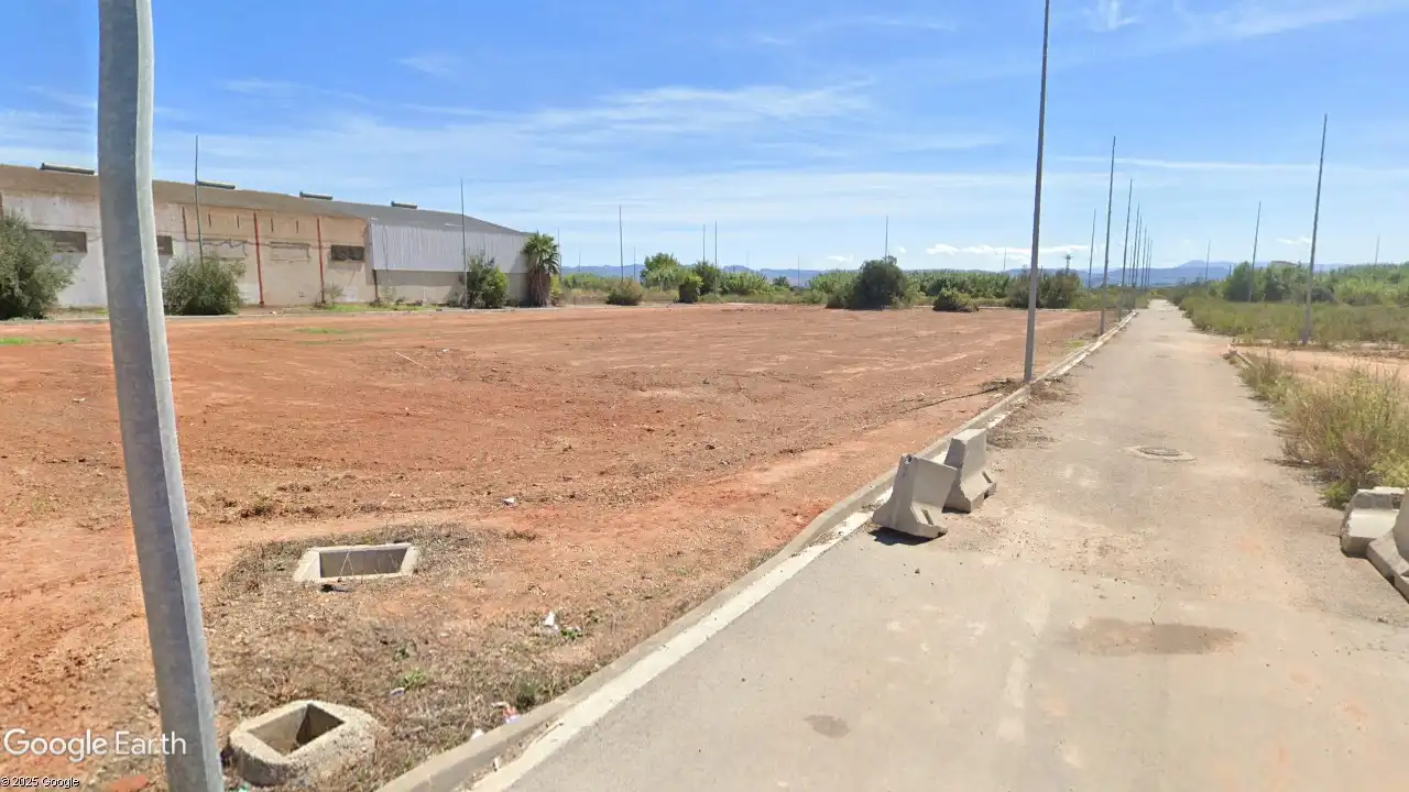 Terreno residencial en venta en Avenida de la Diputación 32, imagen 3
