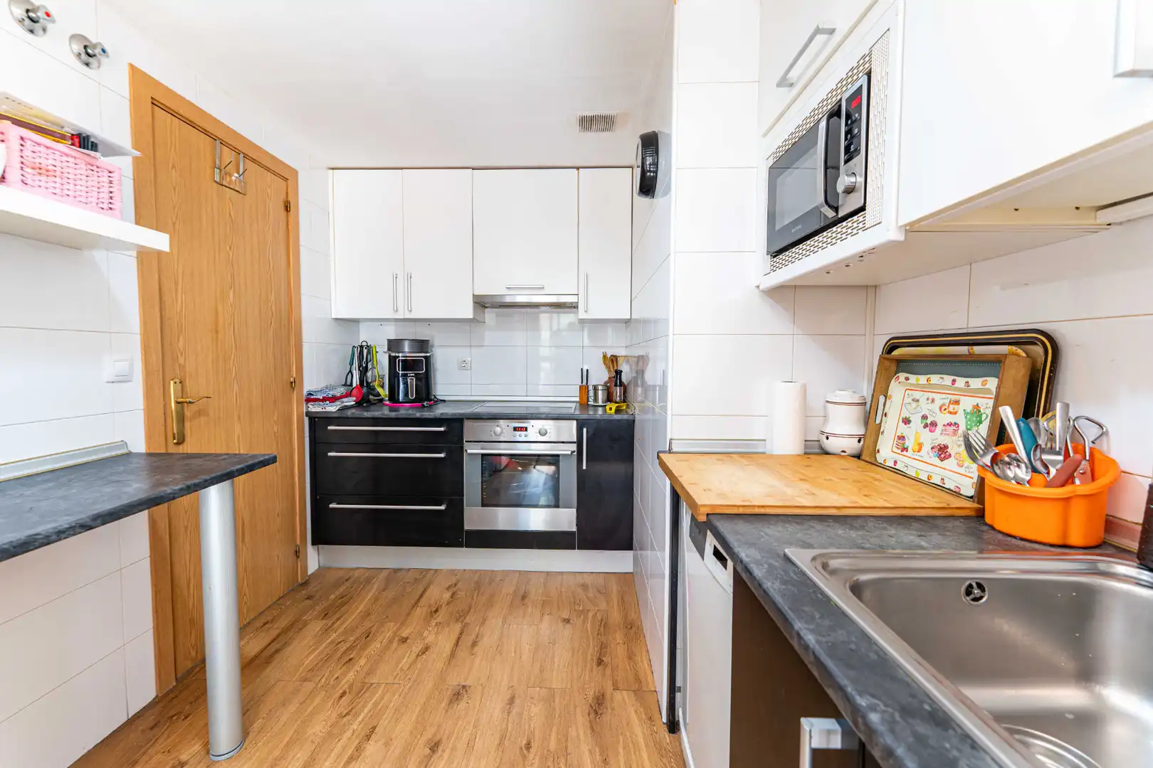 Kitchen of Ground floor for sale in Arroyomolinos (Madrid)  with Air Conditioner, Heating and Private garden