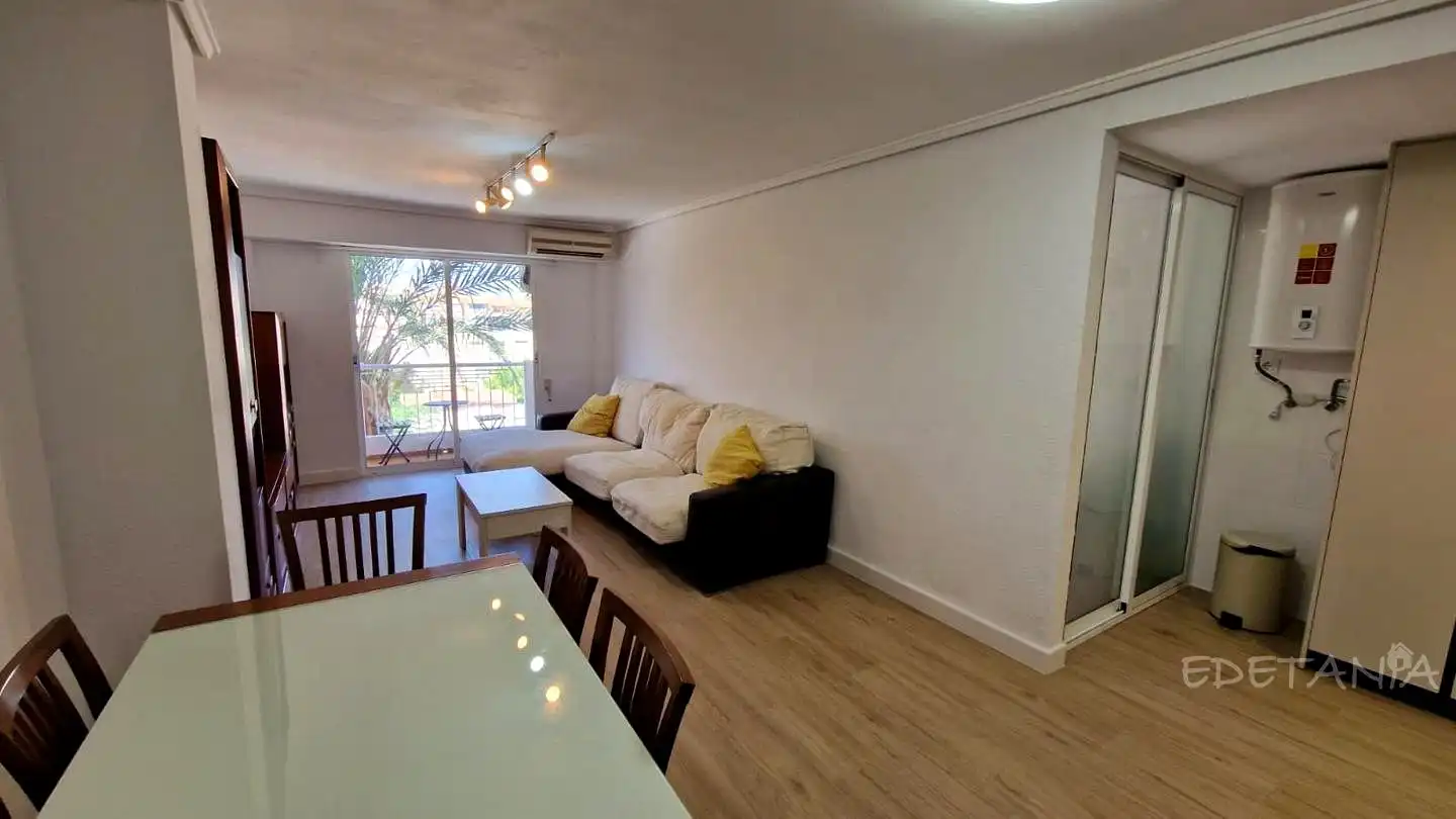 Living room of Flat for rent in Moncada  with Air Conditioner and Furnished