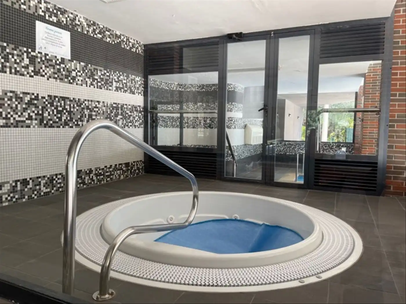 Piscina de Apartamento en venta en Playa de San Juan - El Cabo de las Huertas
