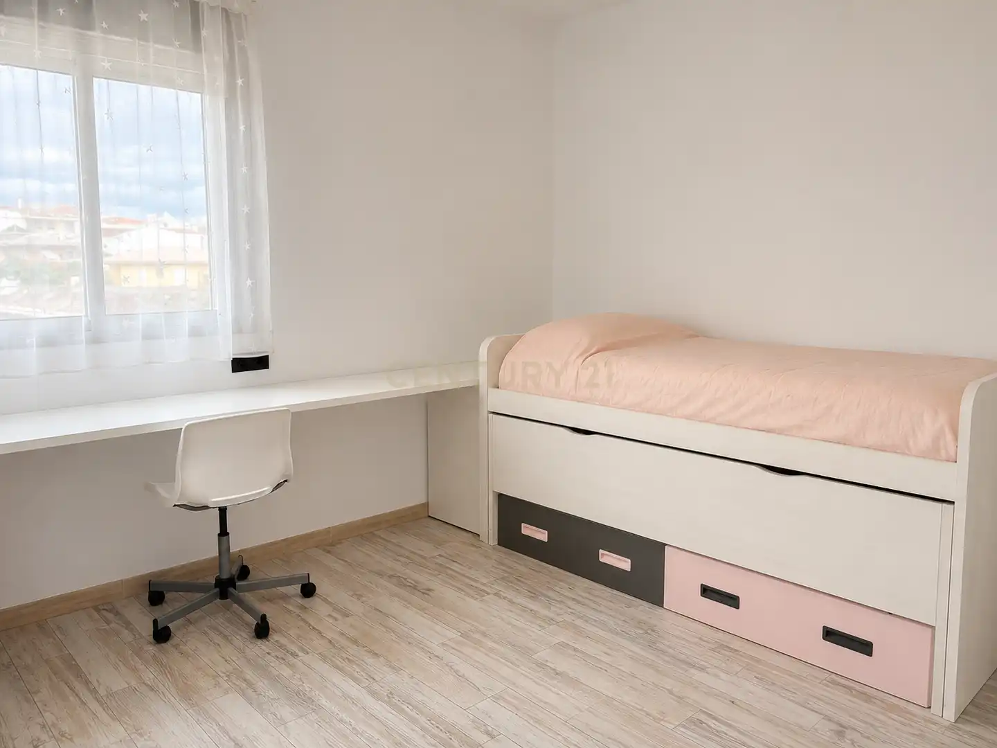 Bedroom of Houses for sale in Málaga  with Air Conditioner, Private garden and Storage room