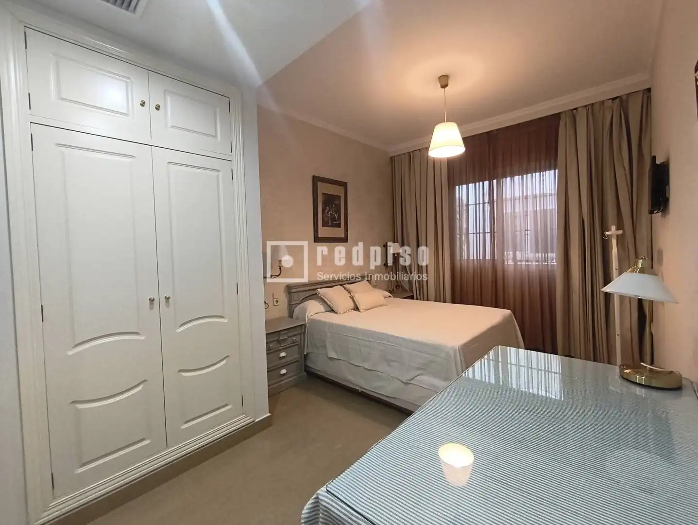 Habitación de Piso de alquiler en Sevilla con Aire acondicionado, Terraza y Amueblado