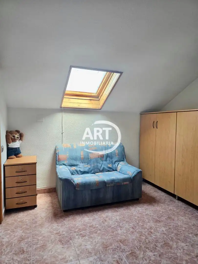 Schlafzimmer von Einfamilien-Reihenhaus zur Miete in Godella mit Klimaanlage, Heizung und Terrasse