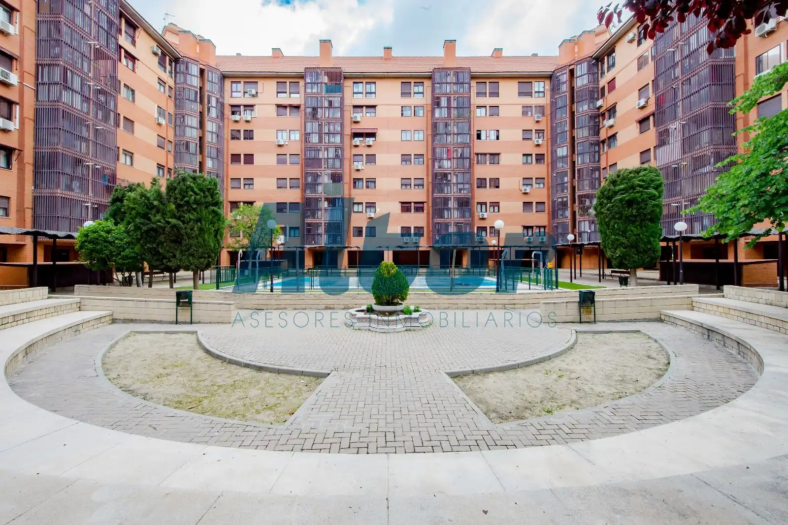 Exterior view of Flat for sale in Madrid  with Air Conditioner, Heating and Storage room