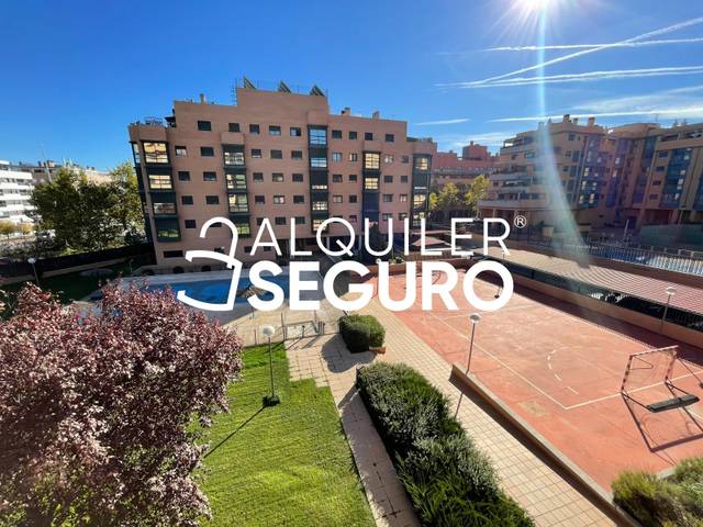 Piso en Alquiler en de los Timbales en Cuatro vientos