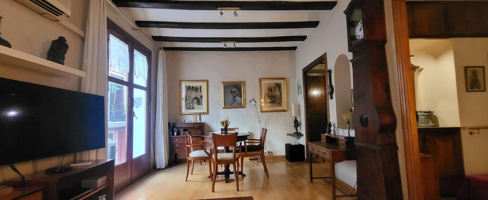 Comedor de Piso de alquiler en  Valencia Capital con Aire acondicionado, Parquet y Balcón