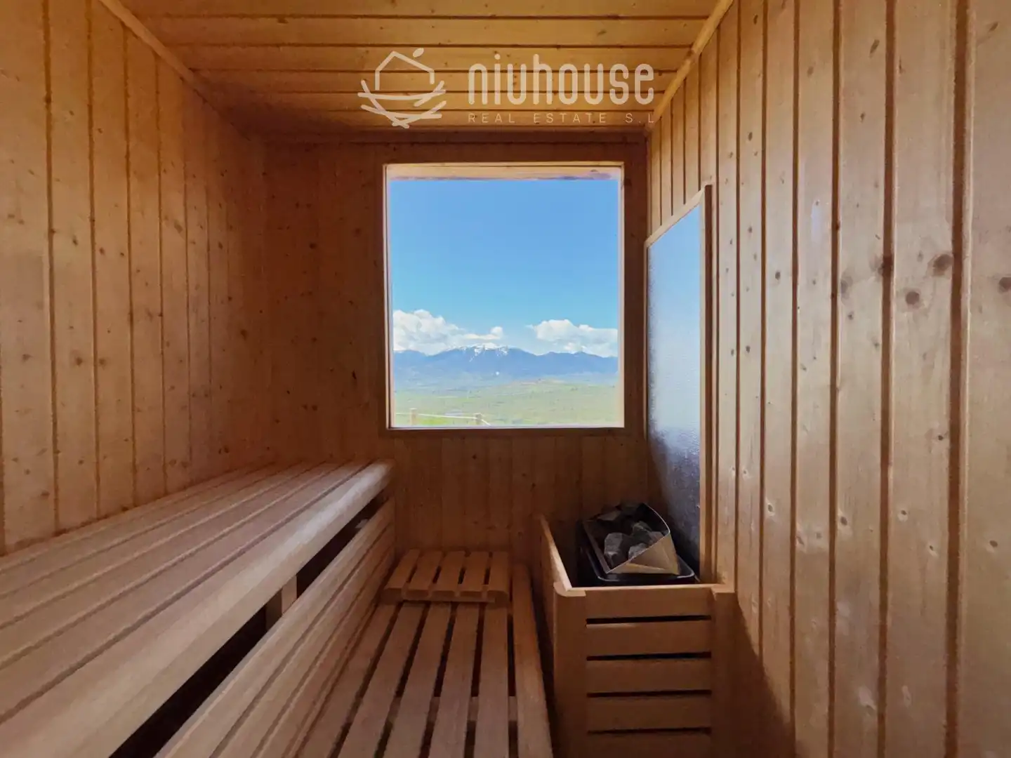 Habitación de Casa o chalet en venta en Enveitg