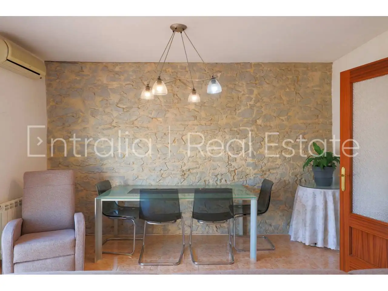 Detached homes for sale in Vilamalla