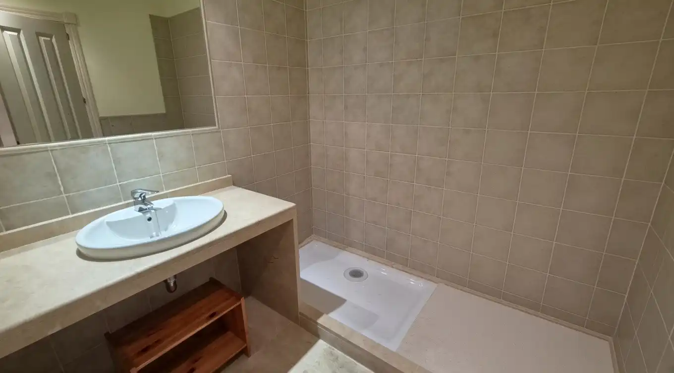 Bathroom of Apartments for sale in Estepona  with Air Conditioner, Terrace and Storage room