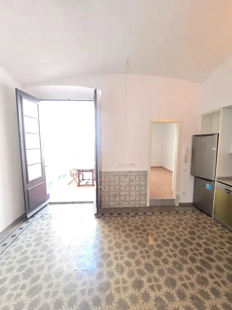 Planta baja de alquiler en El Masnou con Aire acondicionado, Calefacción y Jardín privado