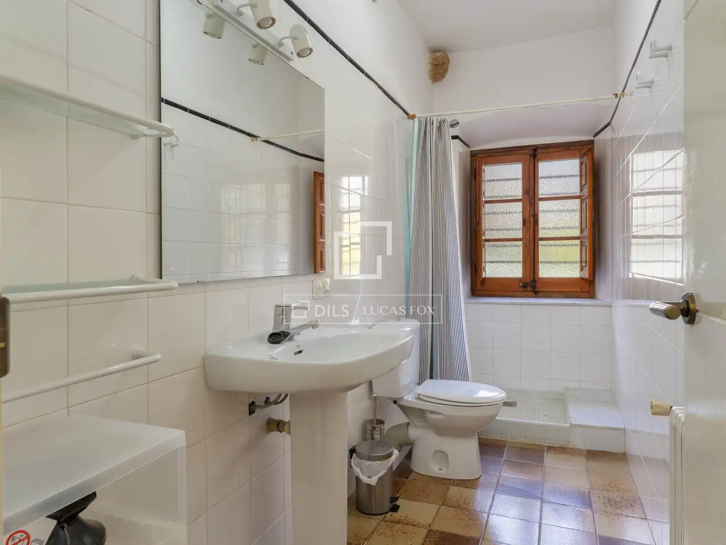 Bathroom of Country homes for sale in Anglès  with Air Conditioner, Private garden and Terrace