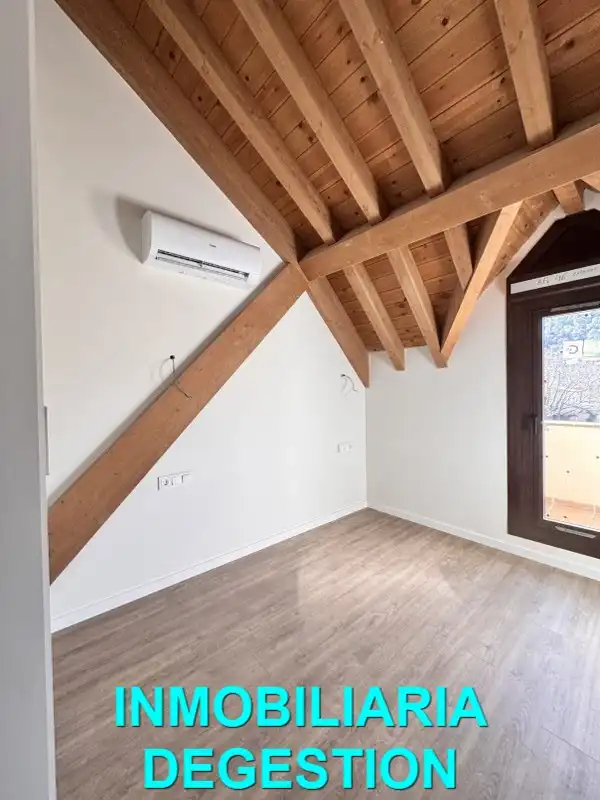 Dúplex en venda en La Iruela amb Aire condicionat, Calefacció i Parquet
