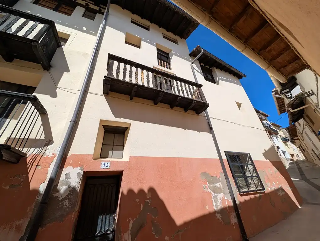 Vista exterior de Casa o xalet en venda en Peñarroya de Tastavins