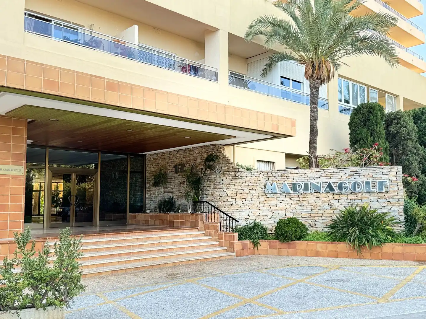 Vista exterior de Ático en venta en Benalmádena con Aire acondicionado, Calefacción y Terraza