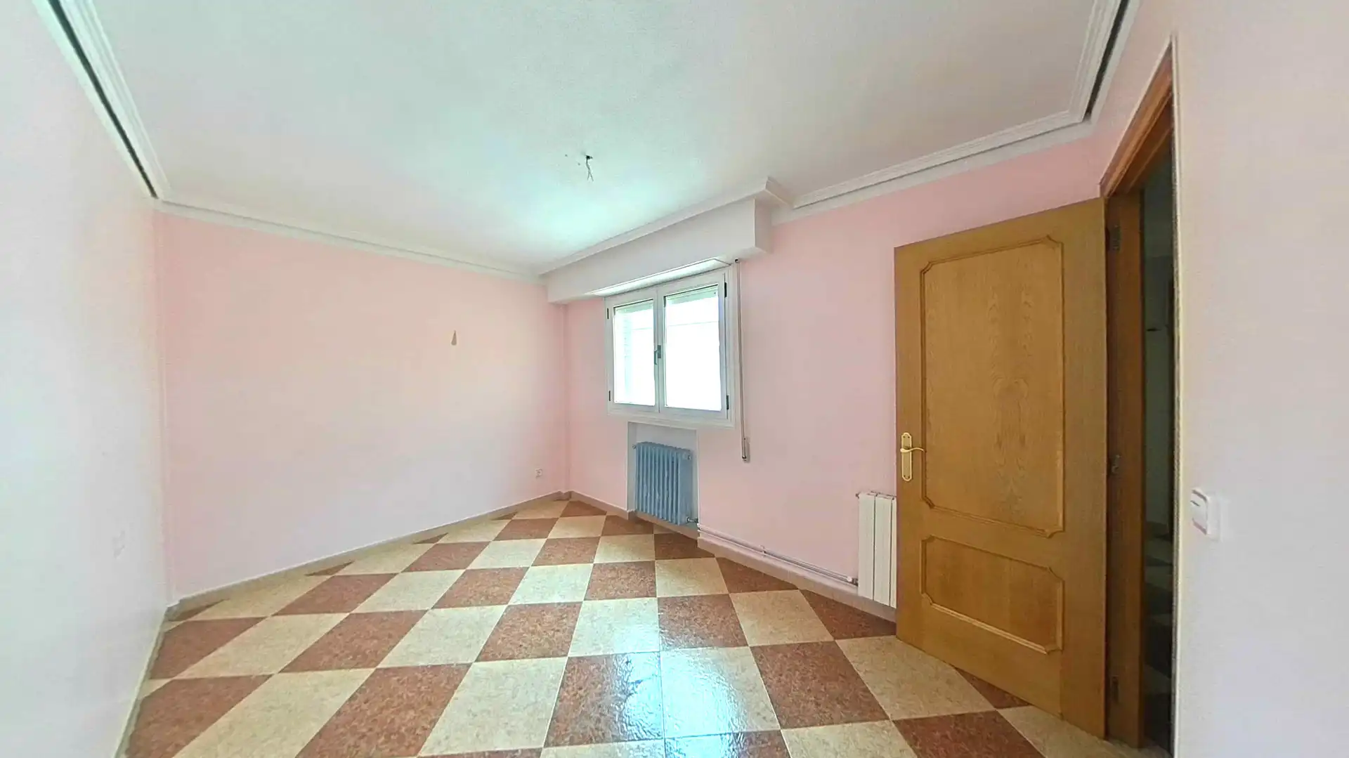 Schlafzimmer von Wohnung zum Verkauf in Bembibre mit Heizung und Balkon