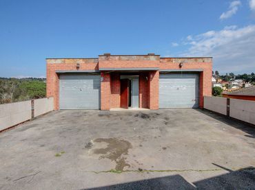 Villa zum Verkauf in Av Can Canyameres