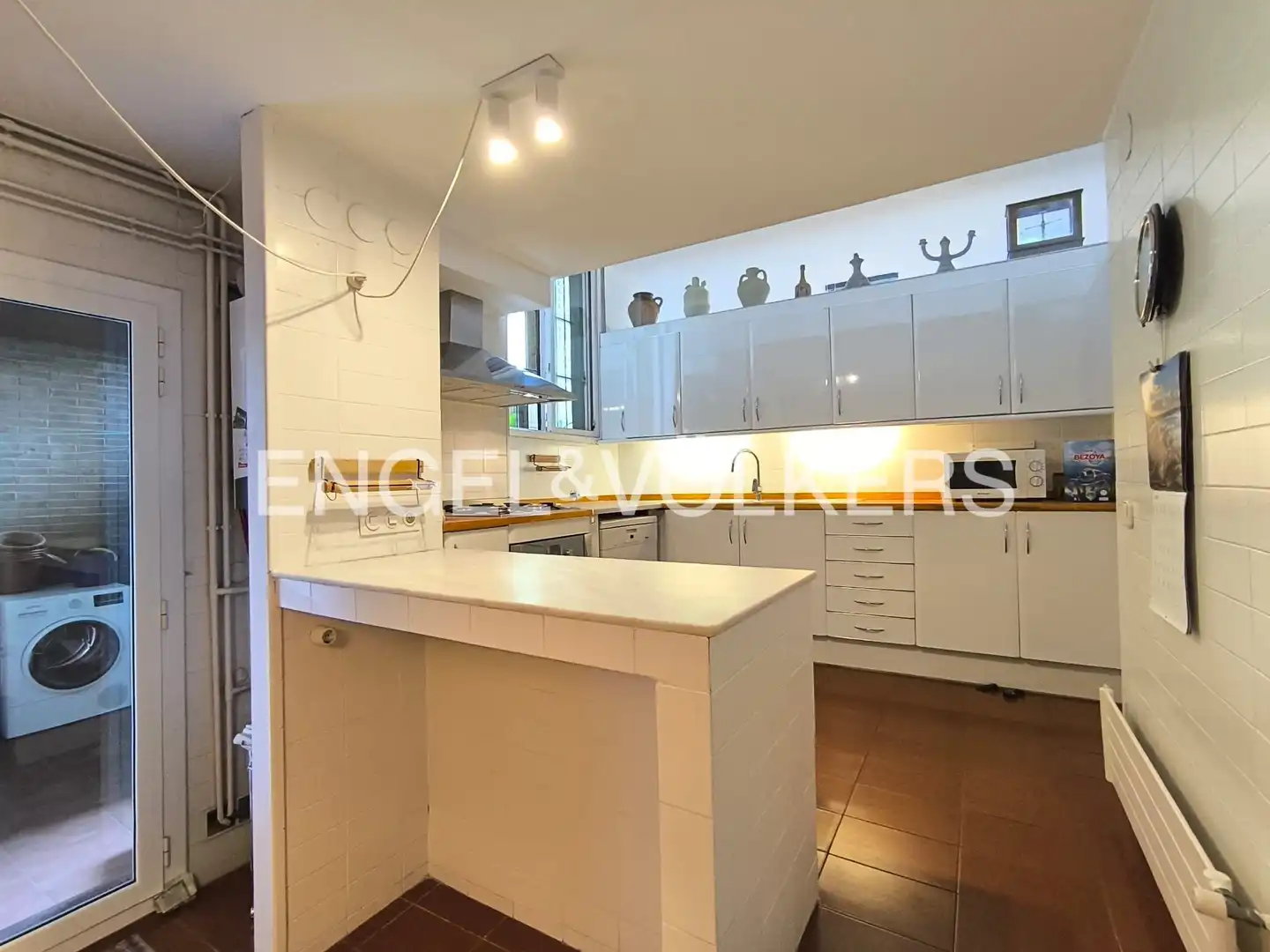 Küche von Einfamilien-Reihenhaus zur Miete in Barcelona mit Heizung, Terrasse und Schwimmbad