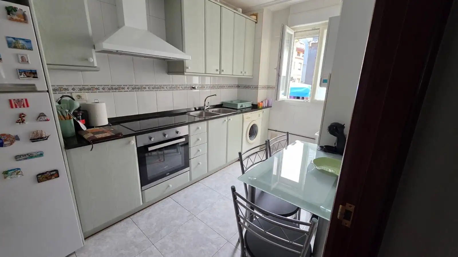 Küche von Wohnung zum Verkauf in Castro-Urdiales mit Heizung und Möbliert