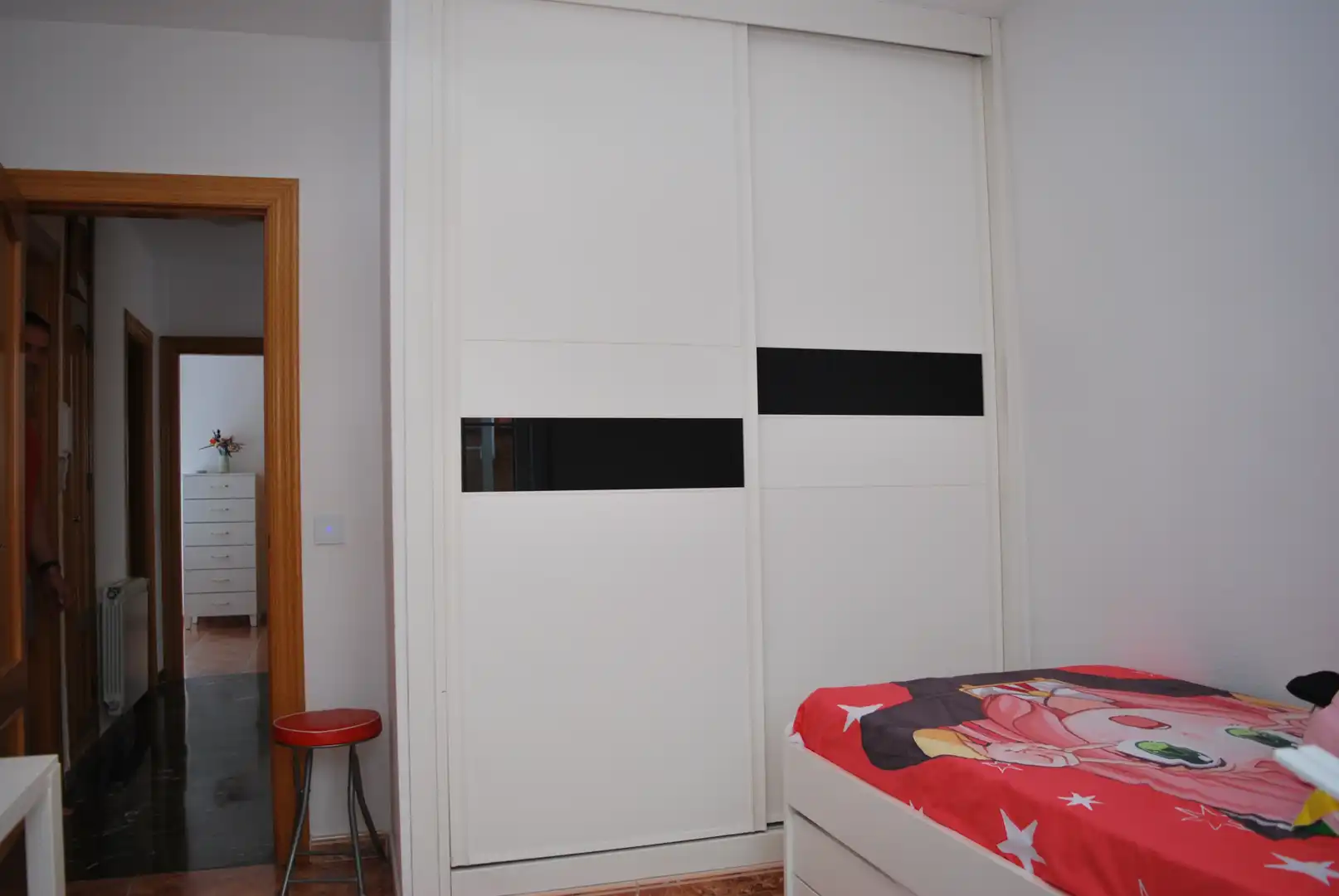 Schlafzimmer von Einfamilien-Reihenhaus zum Verkauf in Valdemorillo mit Privatgarten, Terrasse und Abstellraum