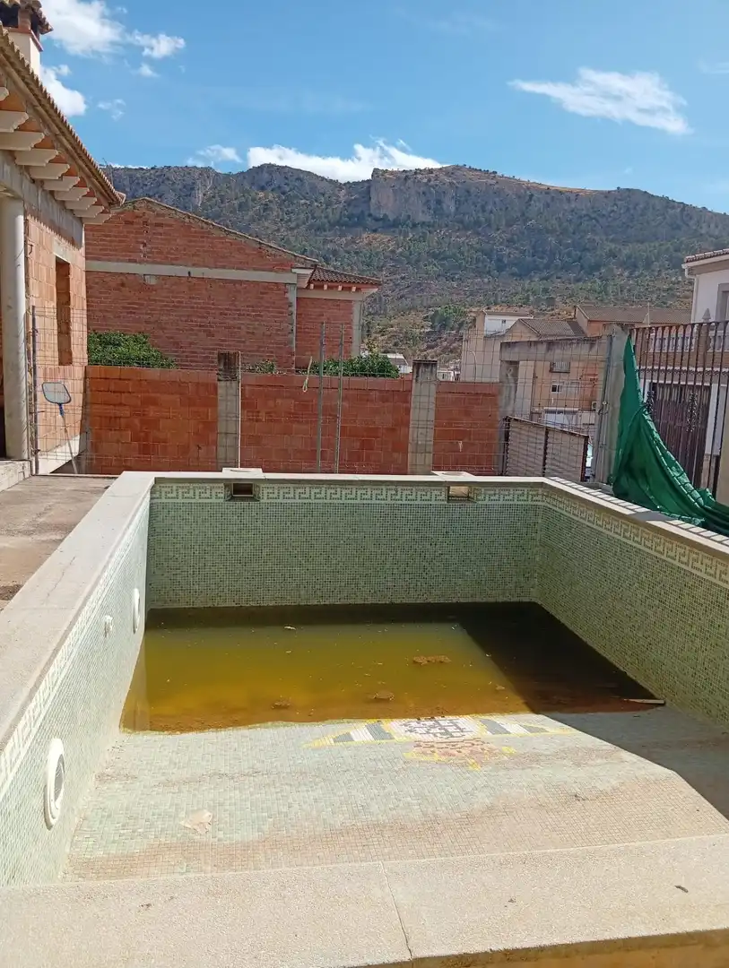 Piscina de Casa o xalet en venda en Cuevas de San Marcos amb Terrassa, Traster i Piscina