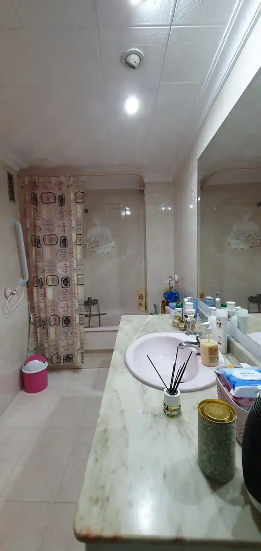 Badezimmer von Maisonette zum Verkauf in Cullera mit Möbliert