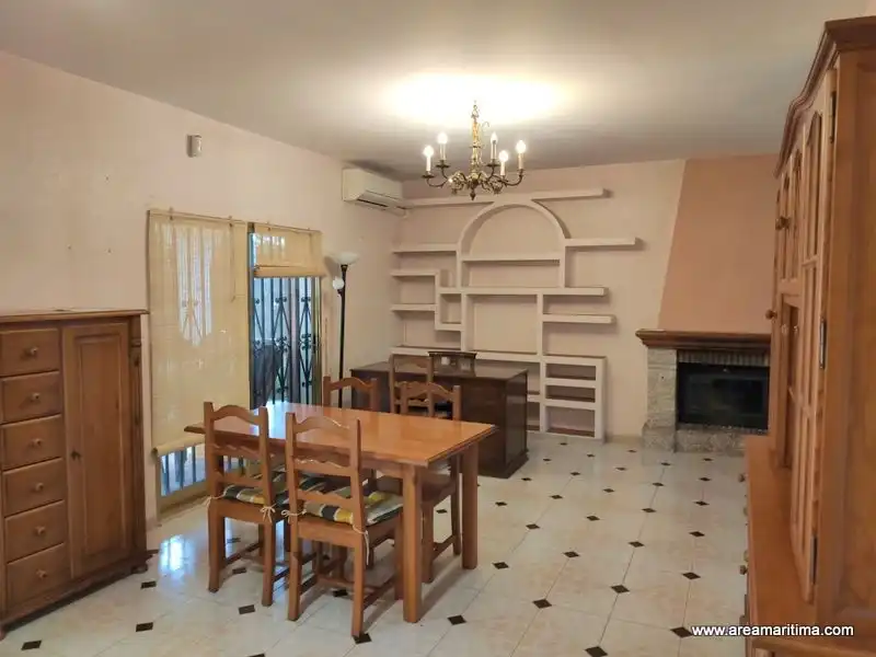 Houses for rent in Calle Murcia, Serra