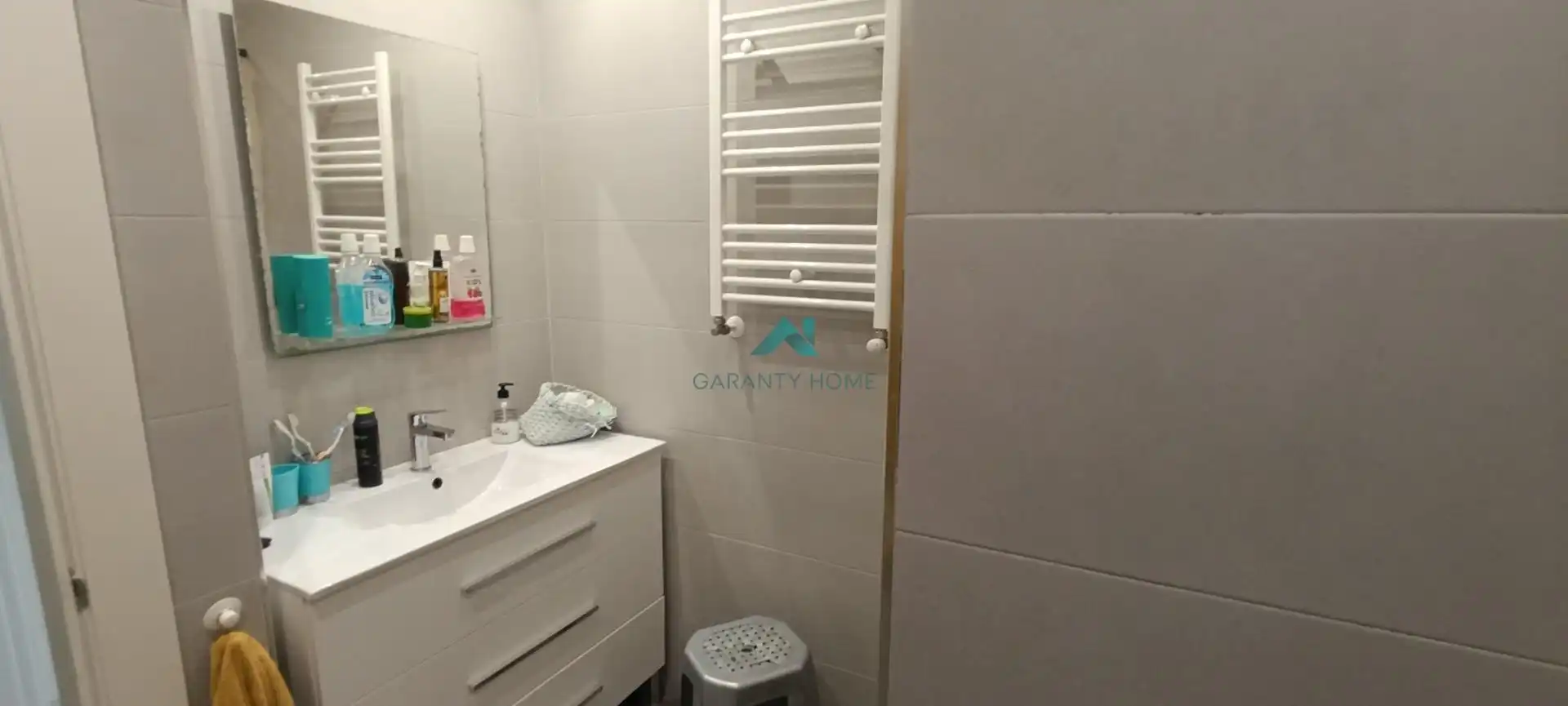 Bany de Àtic en venda en Laredo amb Calefacció, Jardí privat i Terrassa