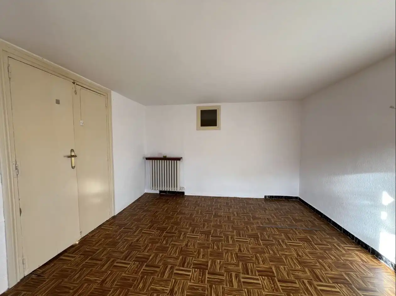 Flat for sale in Jaca