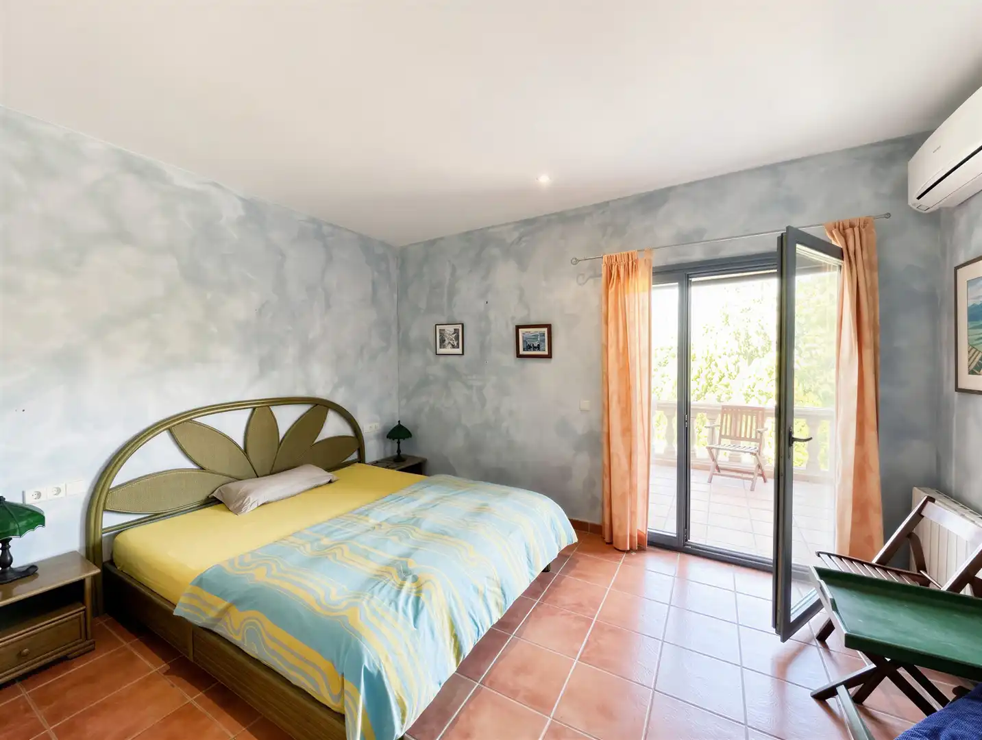 Schlafzimmer von Country house zum Verkauf in Andratx mit Klimaanlage, Heizung und Abstellraum