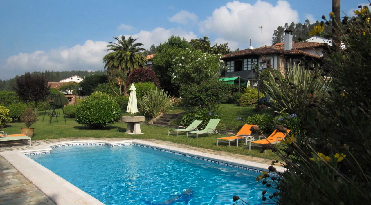 Swimming pool of Country house for sale in Pravia  with Heating, Private garden and Parquet flooring