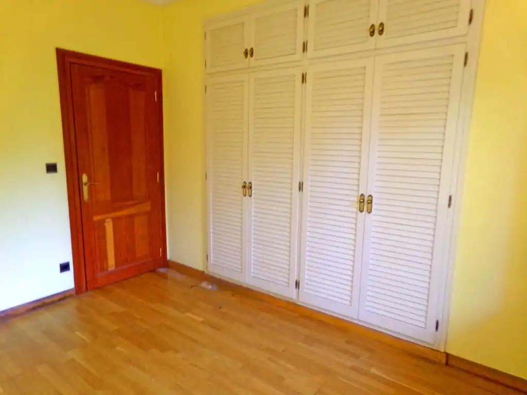 Bedroom of Houses for sale in L'Escala