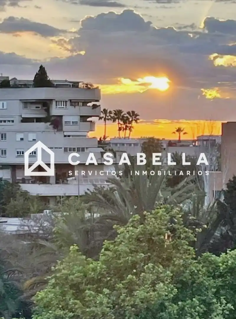 Vista exterior de Piso en venta en Valencia con Aire acondicionado, Calefacción y Trastero
